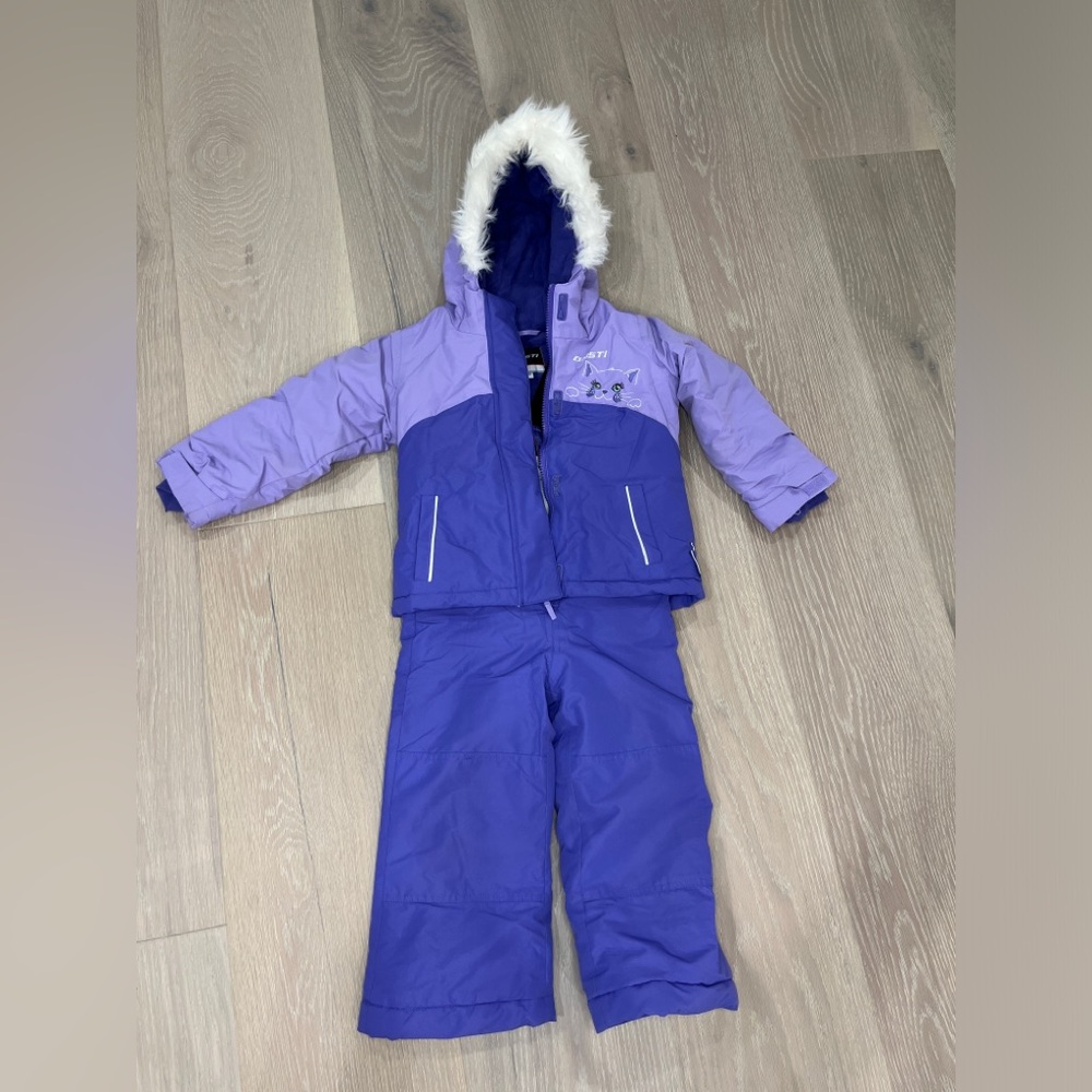 Gusti. Girls 3T two piece snowsuit. EUC